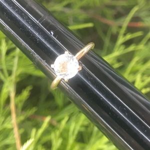 VINTAGE SOLITAIRE CRYSTAL PRISM RING!!!